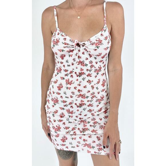 Shein Dresses & Skirts - Women’s White Floral Bodycon Mini Front Tie Dress Size XS